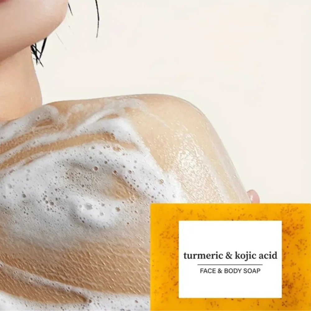 Jabón Artesanal de Cúrcuma y Ácido Kójico: ¡Luminosidad y Cuidado Total!